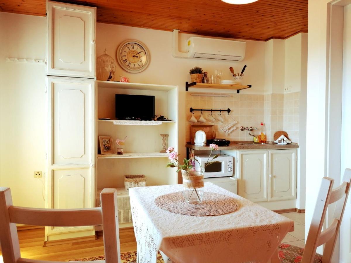 Elisoria Apartments Черсектомай Екстериор снимка