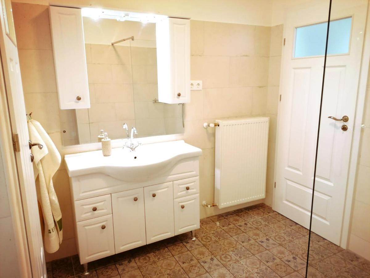 Elisoria Apartments Черсектомай Екстериор снимка