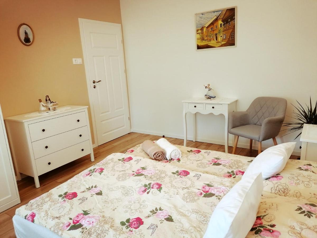 Elisoria Apartments Черсектомай Екстериор снимка
