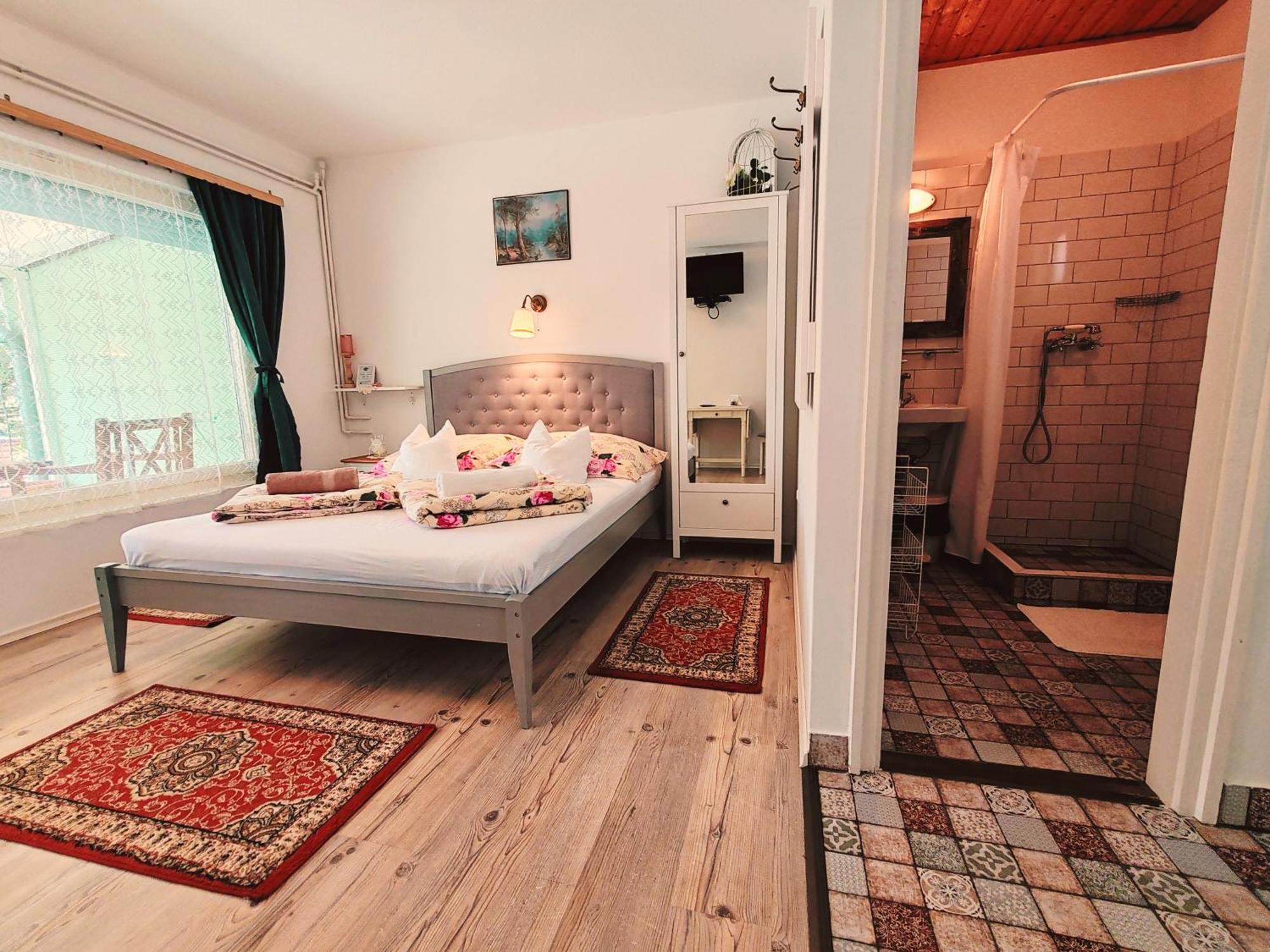 Elisoria Apartments Черсектомай Екстериор снимка