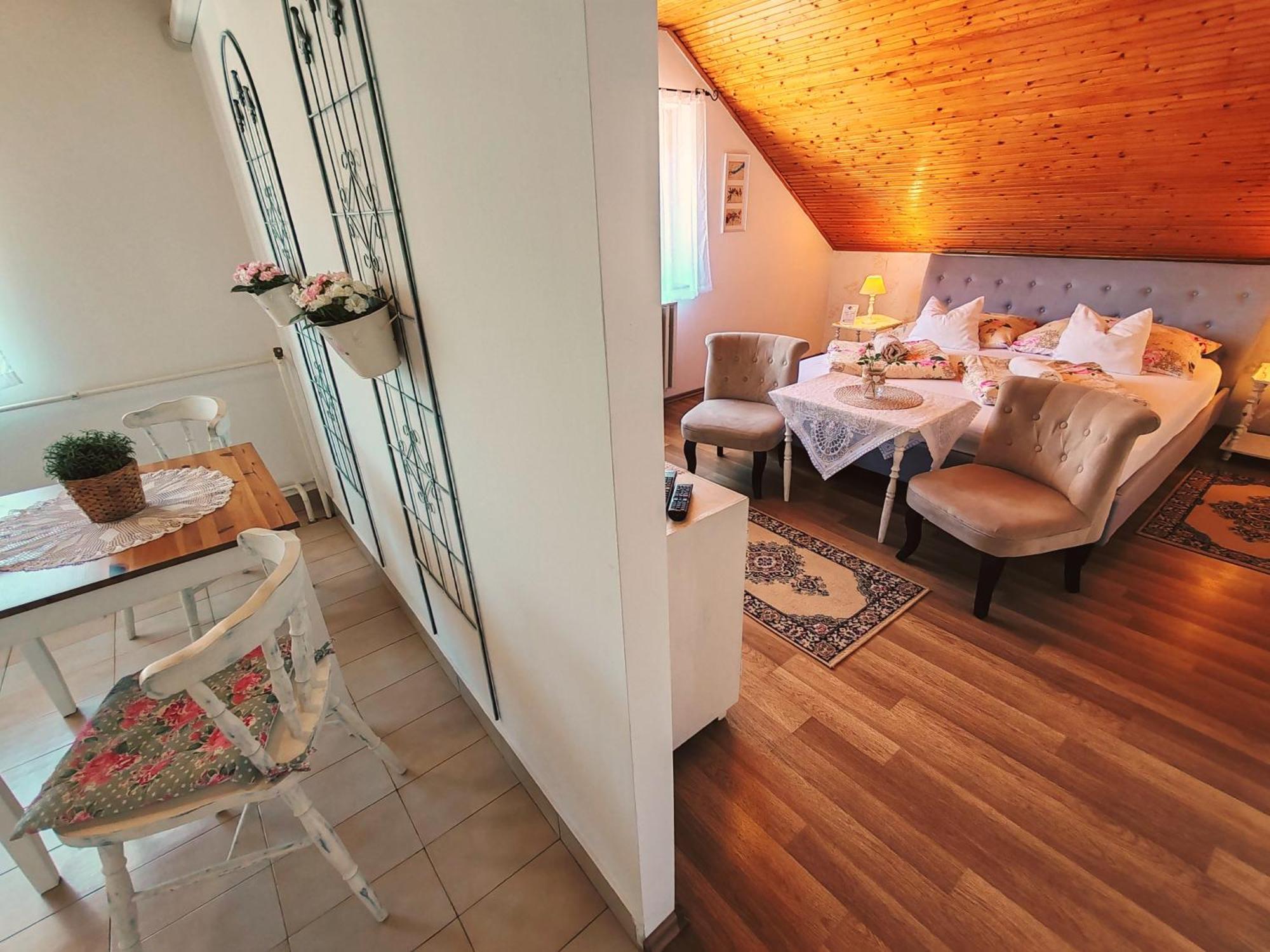 Elisoria Apartments Черсектомай Екстериор снимка